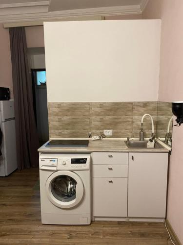 Art Apartment in Kala Tbilisi Historic District