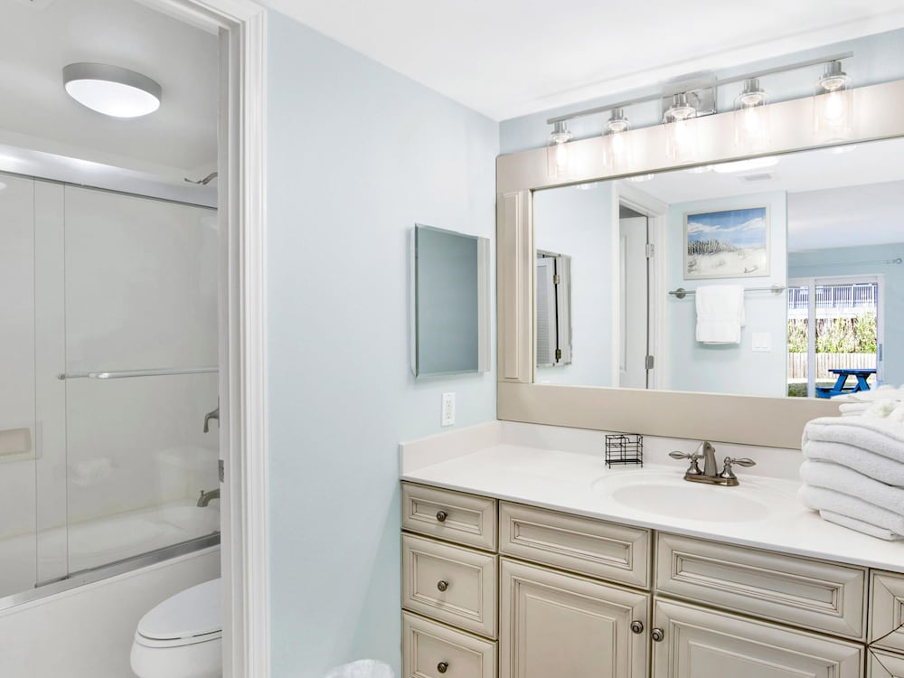 Regency Towers by Southern Vacation Rentals - photo 322
