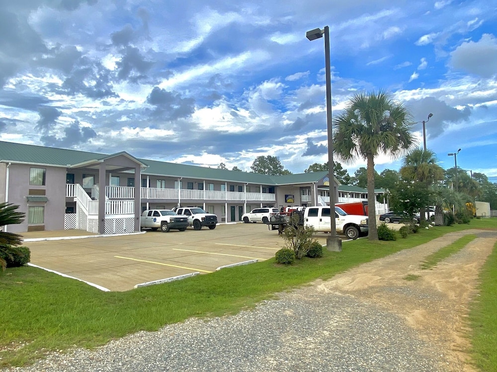 Sylvester Inn - photo 14