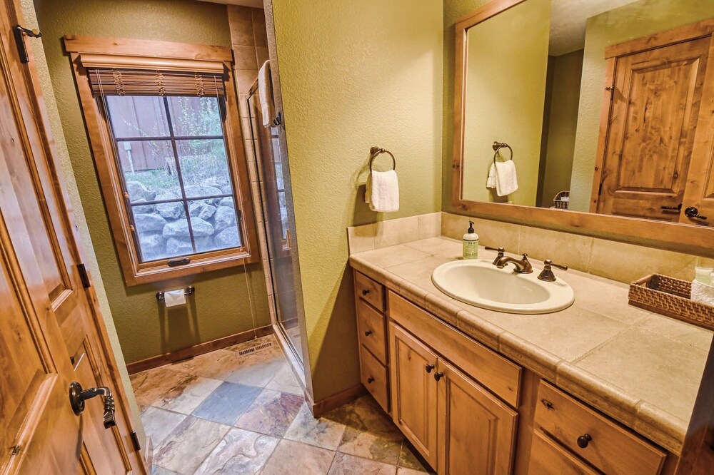 Golden Bar Townhomes at Tamarack Resort - photo 10