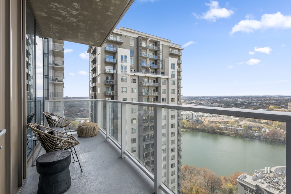 Austin Condo Hotel - photo 655