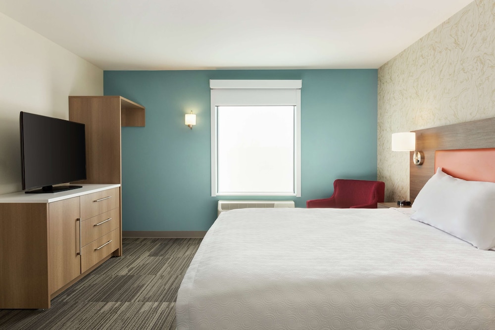 Home2 Suites by Hilton Portland Airport OR - photo 25