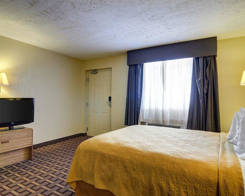 Quality Inn Conway Greenbrier - photo 16