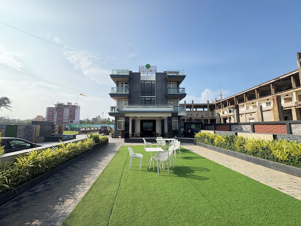 Hotel Golden Palace Rivera Restaurant & Cafe With Swimming Pool Front Of Puri Sea Beach in Puri, India