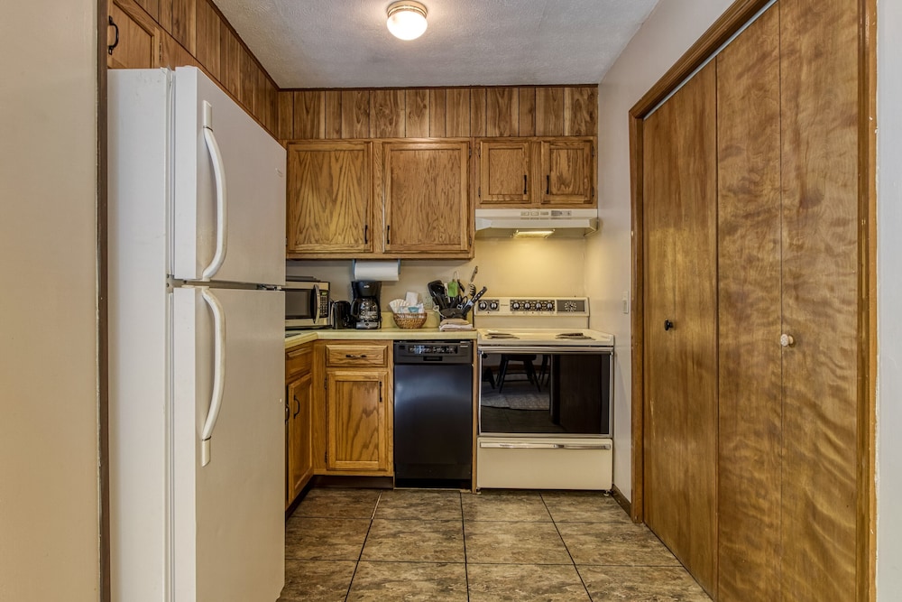 Pinecrest Townhomes - photo 24