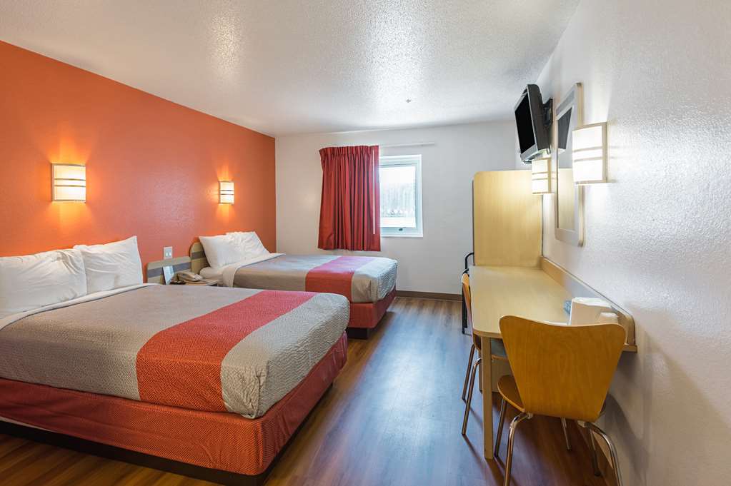 Motel 6 Junction City KS - photo 11