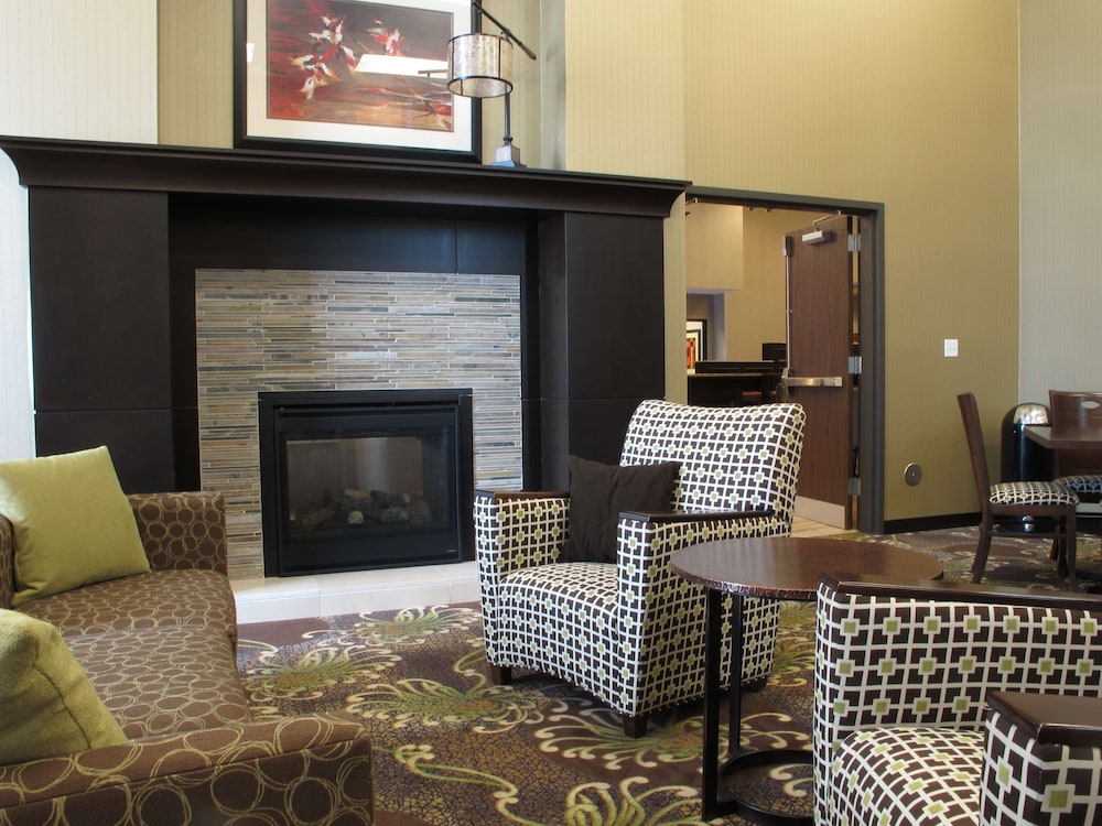Homewood Suites by Hilton Coralville Iowa River Landing - photo 2