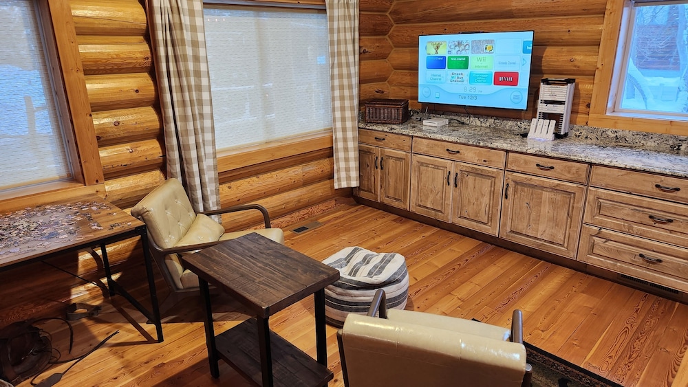 Beargrass Lodging and RV Resort - photo 52