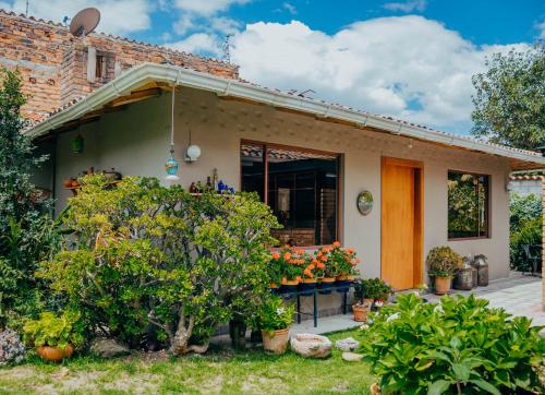 Jardín Pet friendly Parking Fast Wi Fi & SmartTV1 - last minute hotel in Cuenca