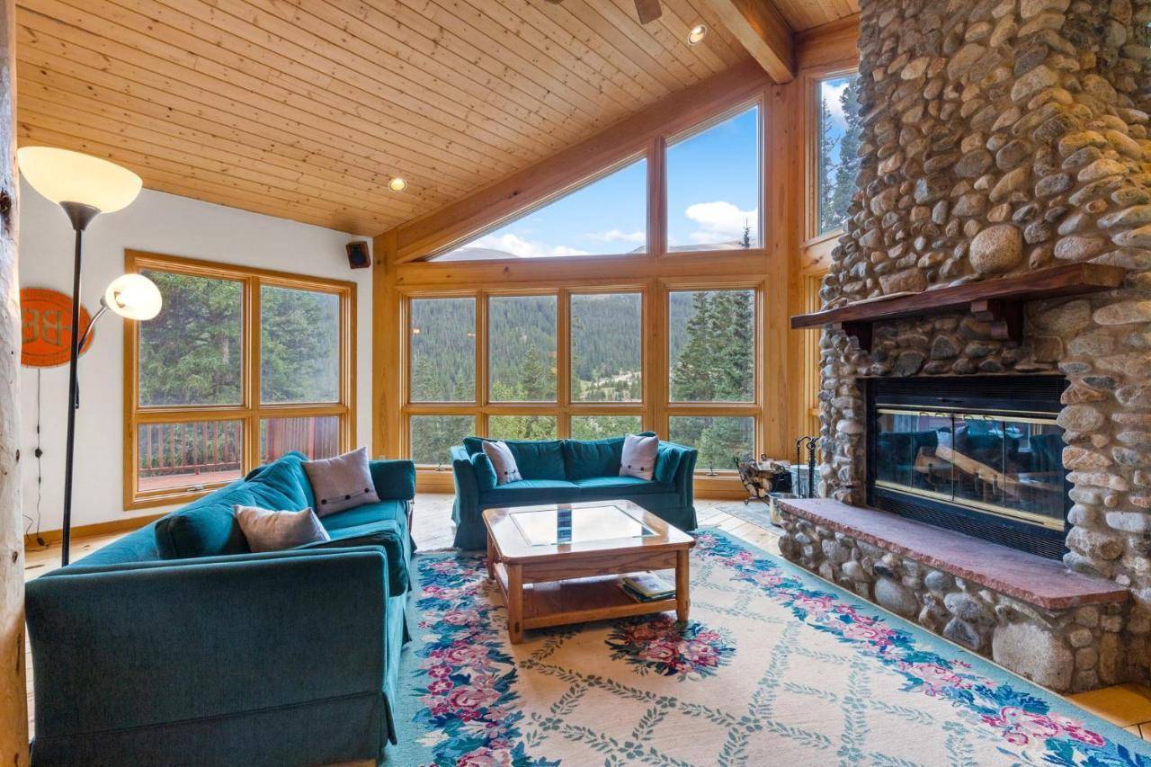 3 BDR Secluded Retreat Stunning Mountain Views in Alma, United States