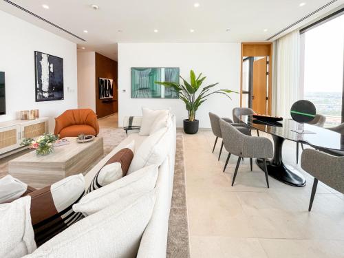 Stylish One Bedroom Getaway in Business Bay — 4-Star Luxury Hotel in Dubai, United Arab Emirates