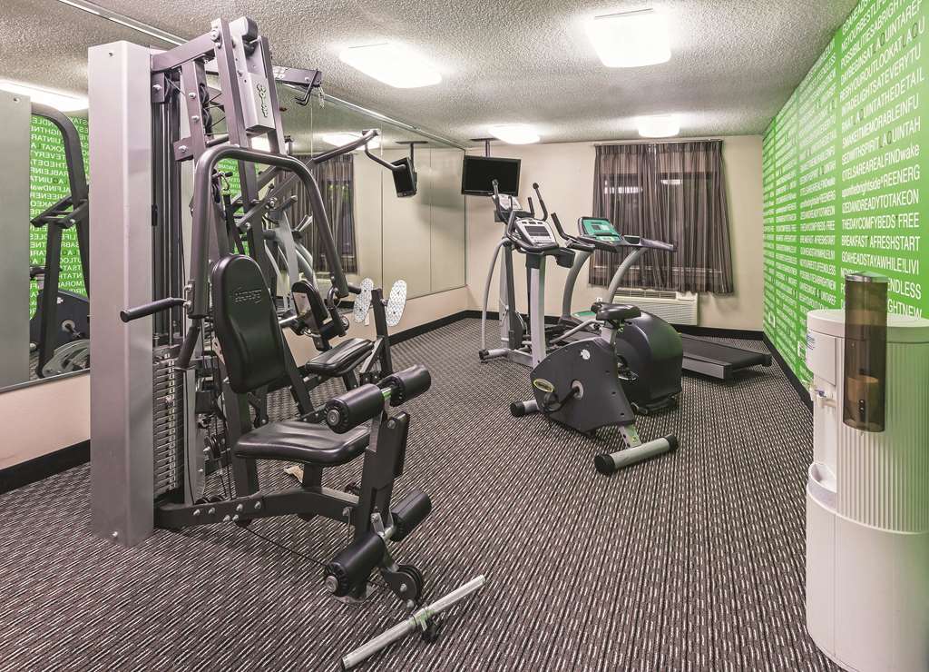 La Quinta Inn & Suites by Wyndham N Little Rock McCain Mall - photo 11