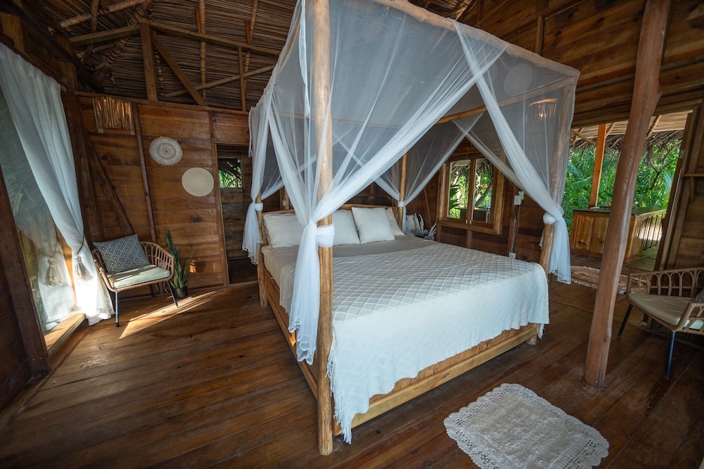 Beachfront House at La Vida Resort — Bastimentos — photo 4