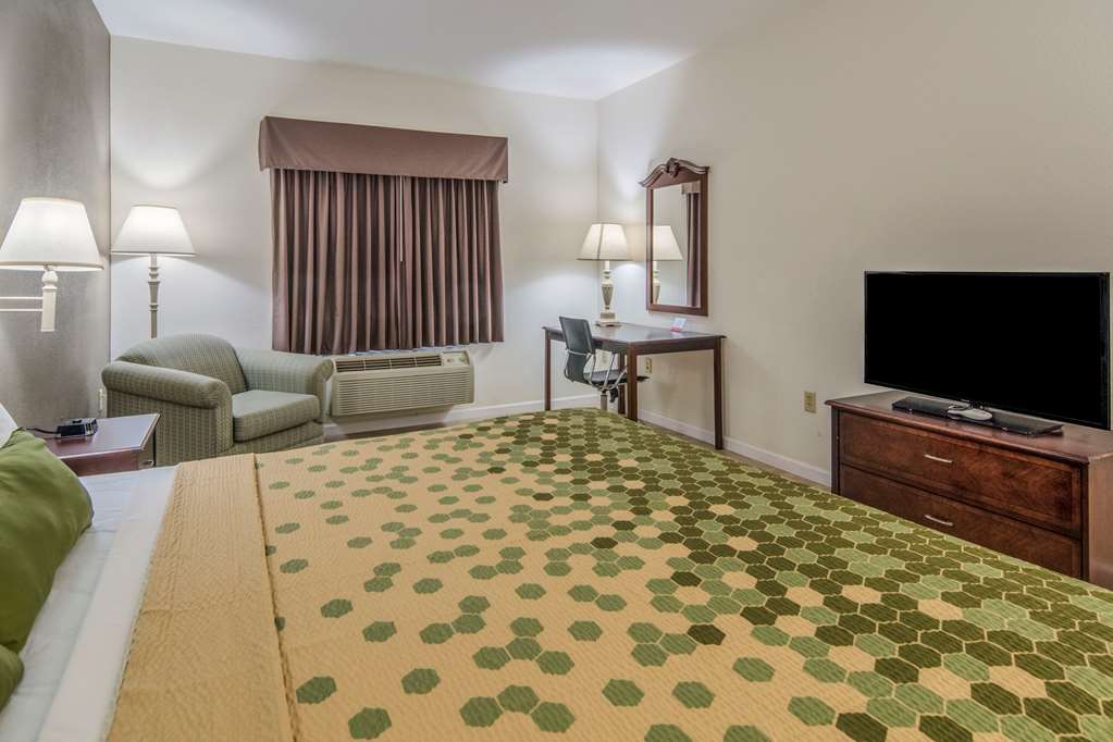 Econo Lodge Weatherford - photo 13
