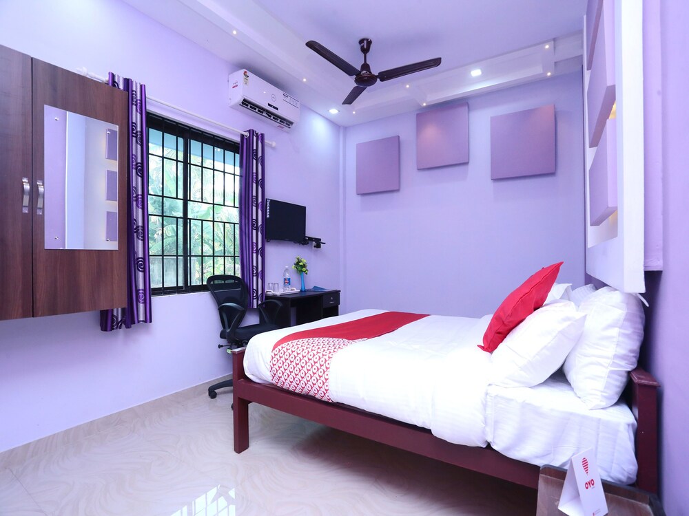 Oyo 4706 Chalil Residency — Perumbavoor