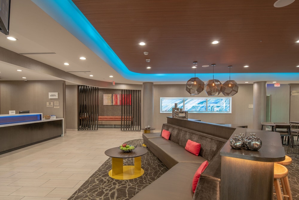 SpringHill Suites by Marriott Dallas Central Expressway - photo 2