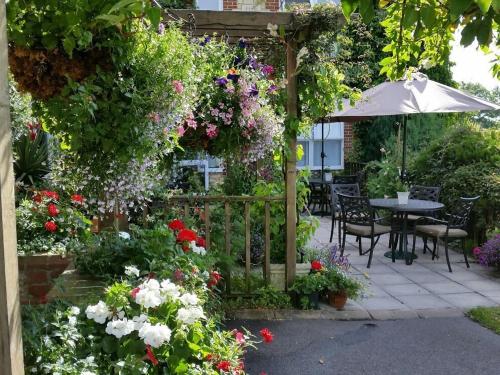 Bolingbroke Arms Hotel — Swindon