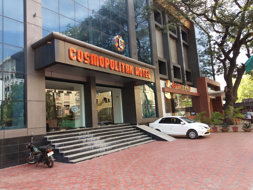 Cosmopolitan Hotel - last minute hotel in Madurai