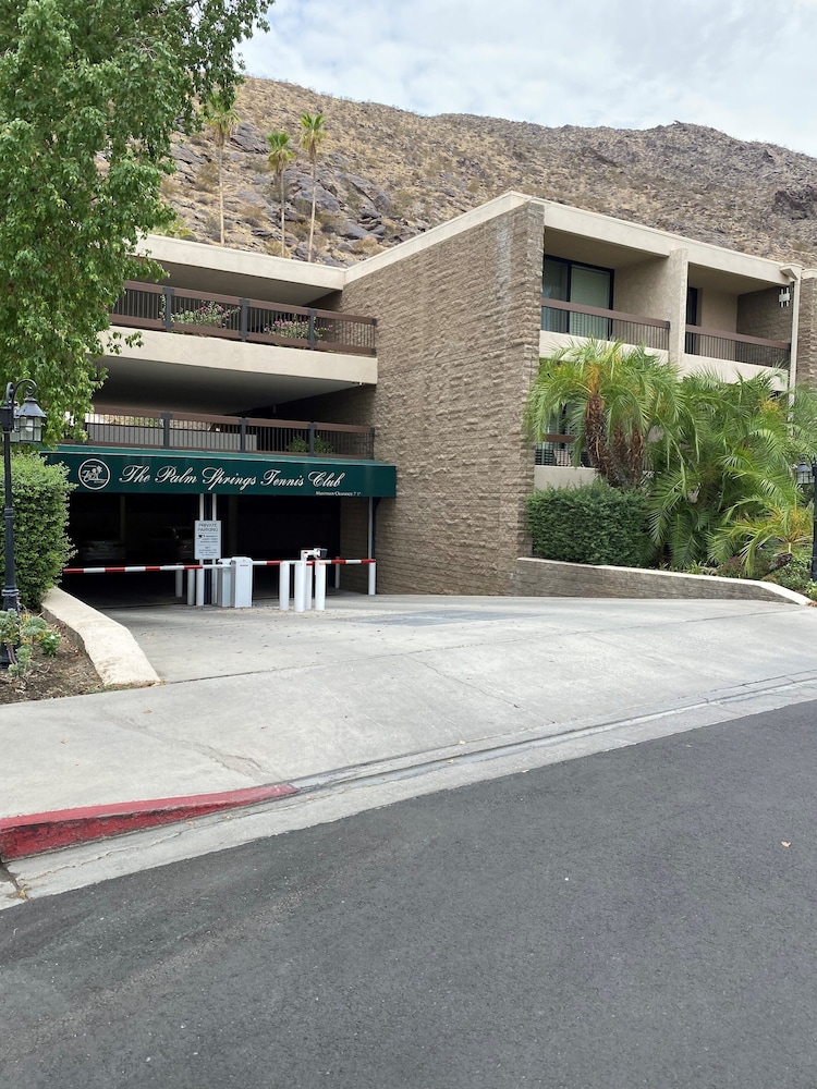 GetAways at Palm Springs Tennis Club - photo 46