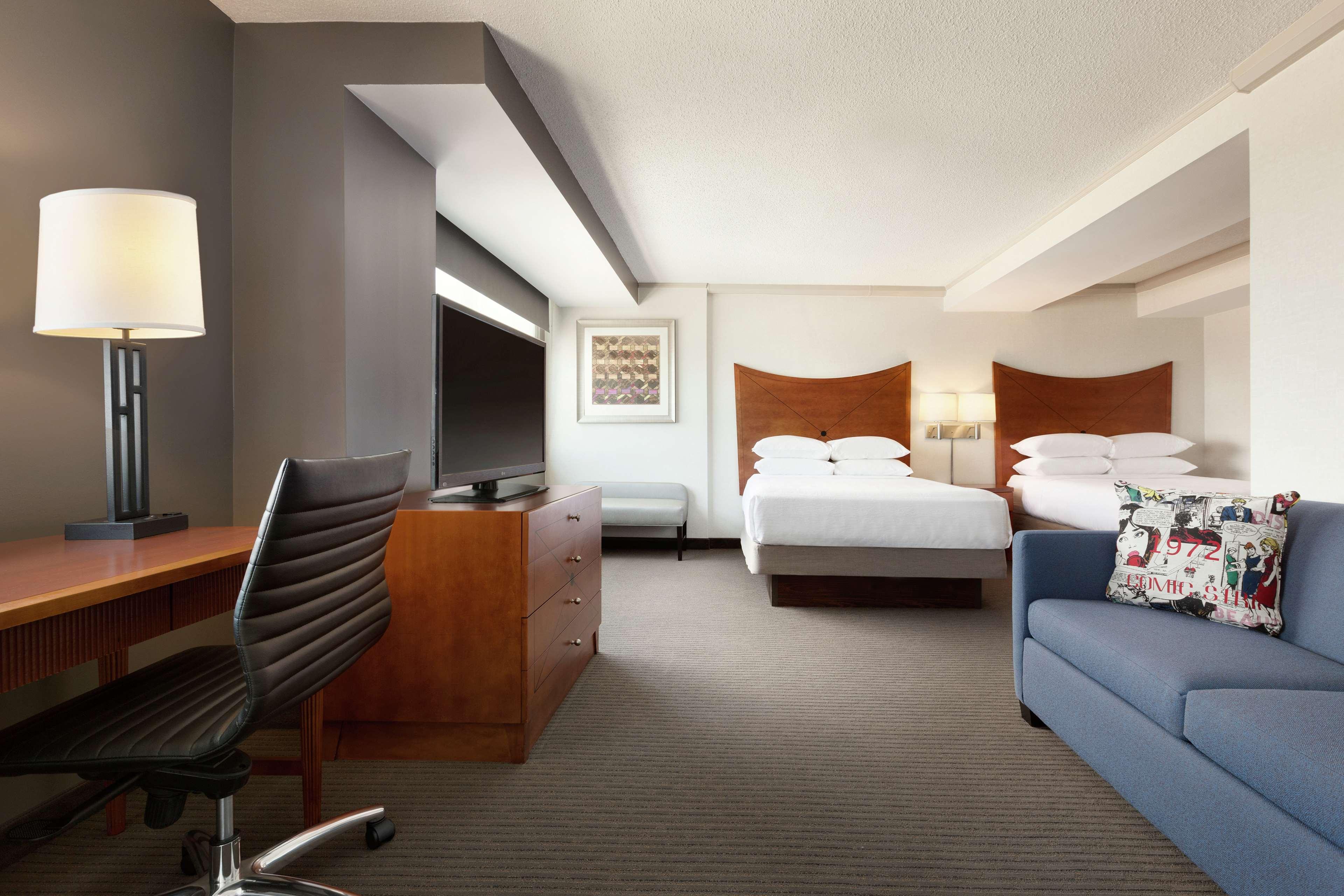 Embassy Suites by Hilton Baltimore Inner Harbor - photo 40