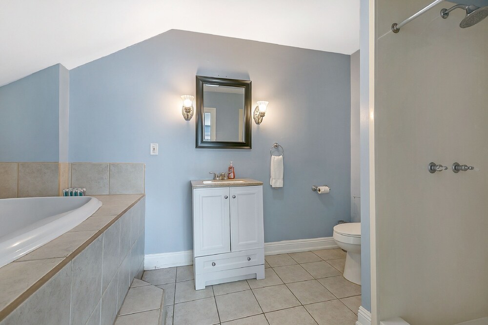 Canal Express Rooms - photo 38