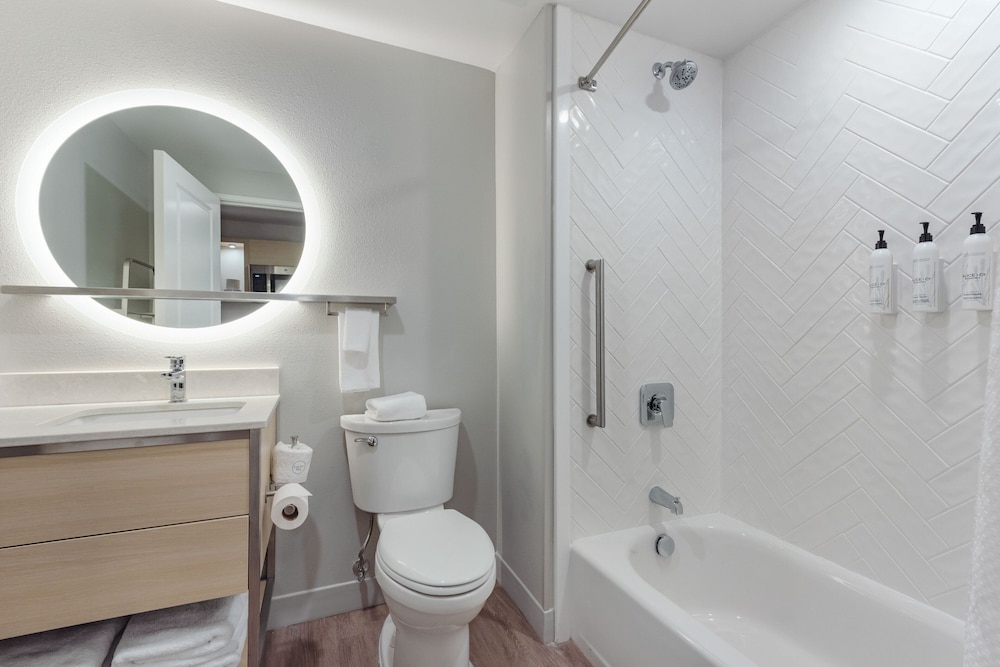 TownePlace Suites by Marriott Pueblo Downtown - photo 17