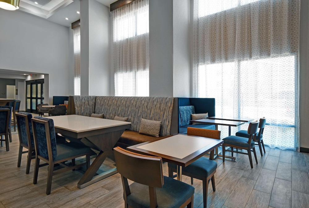 Hampton Inn Midland South - photo 28