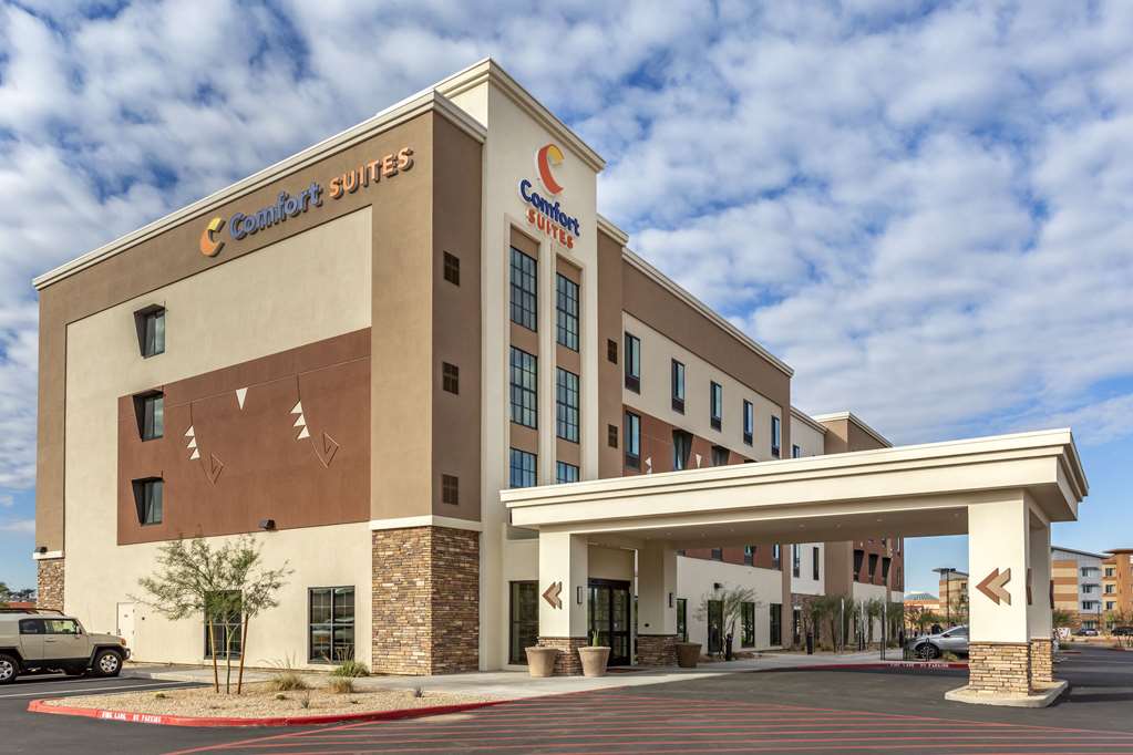 Comfort Suites Scottsdale Talking Stick Entertainment District - featured photo