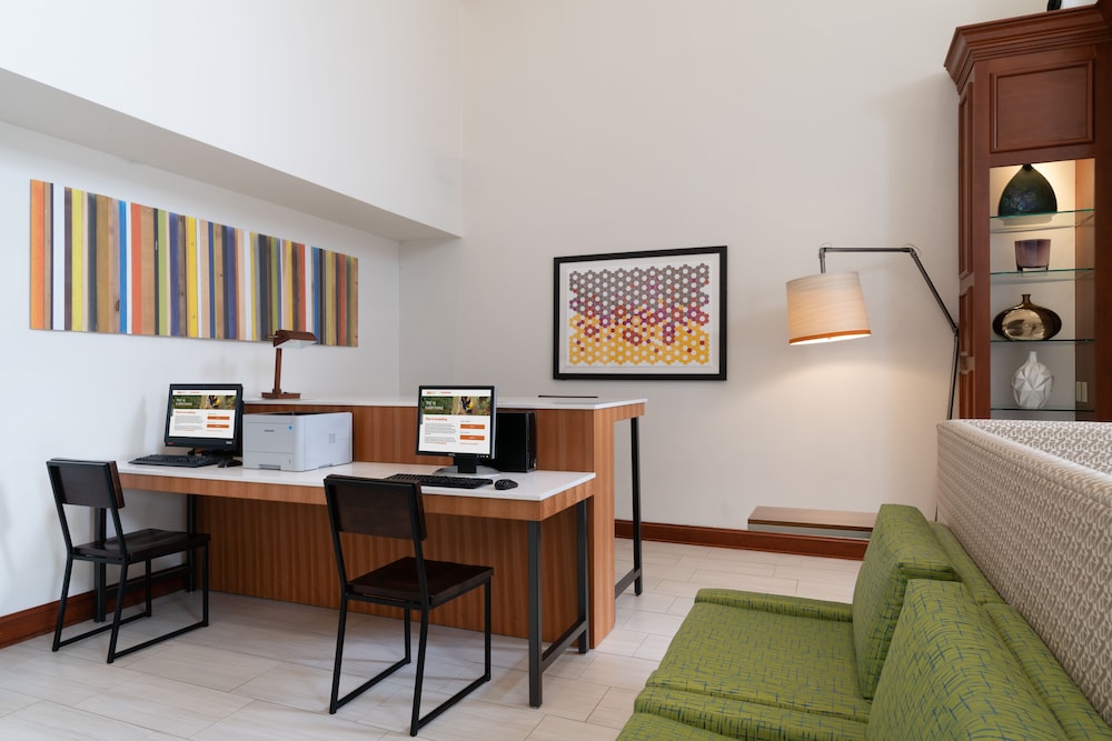 Holiday Inn Express Prince Frederick by IHG - photo 21