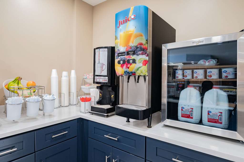 Super 8 by Wyndham Joliet - photo 32