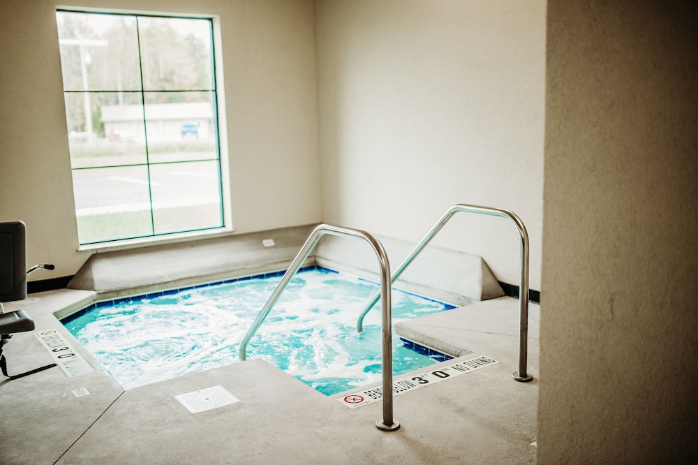 Cobblestone Hotel & Suites International Falls - photo 29