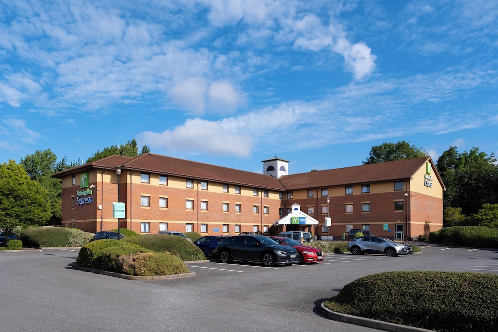Holiday Inn Express Taunton East by IHG in Taunton, United Kingdom