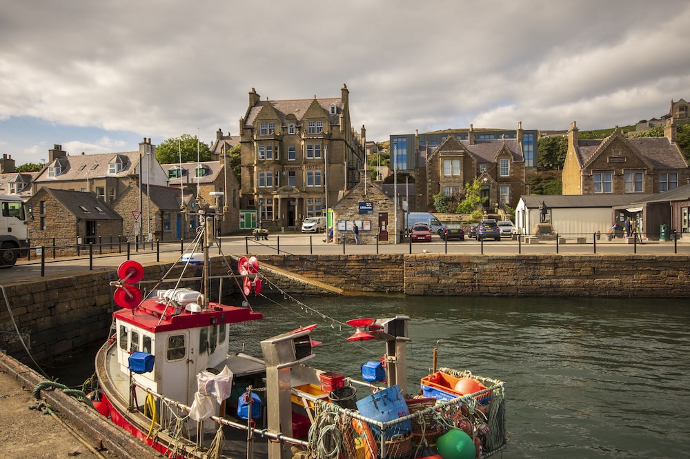 The Stromness Hotel — hotel in Stromness
