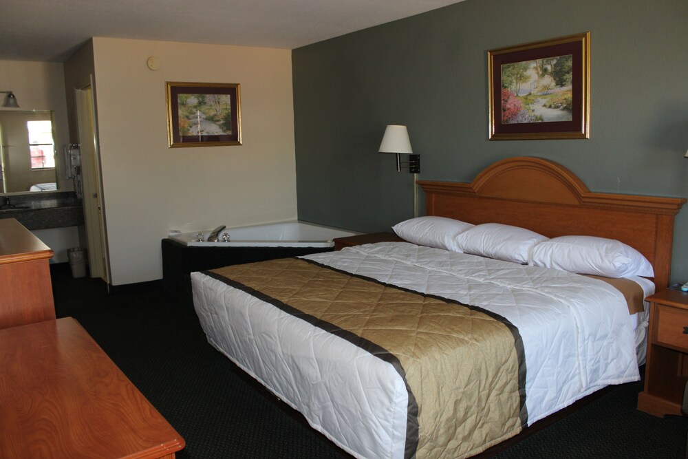 Nationwide 9 Inn - photo 8