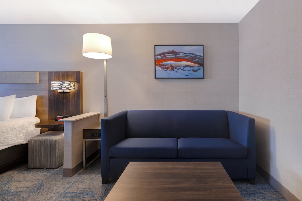 Holiday Inn Express & Suites Moab by IHG - photo 29