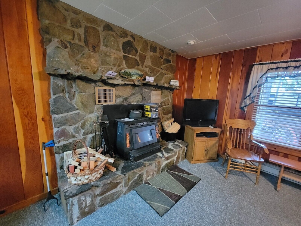 Wagon Wheel Hotel - photo 41