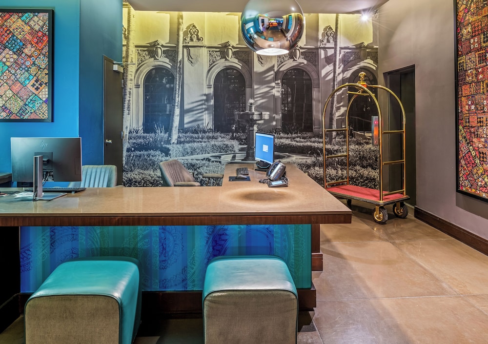 Sirtaj Beverly Hills - photo 7