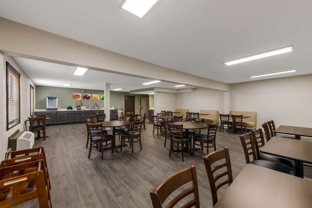 Quality Inn Saint Louis Airport - photo 29