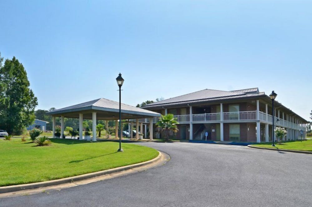 Motel 6 Sandersville GA - photo 51