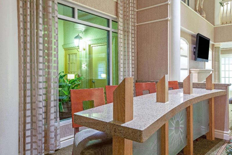 La Quinta Inn & Suites Houston Galleria Area - photo 29