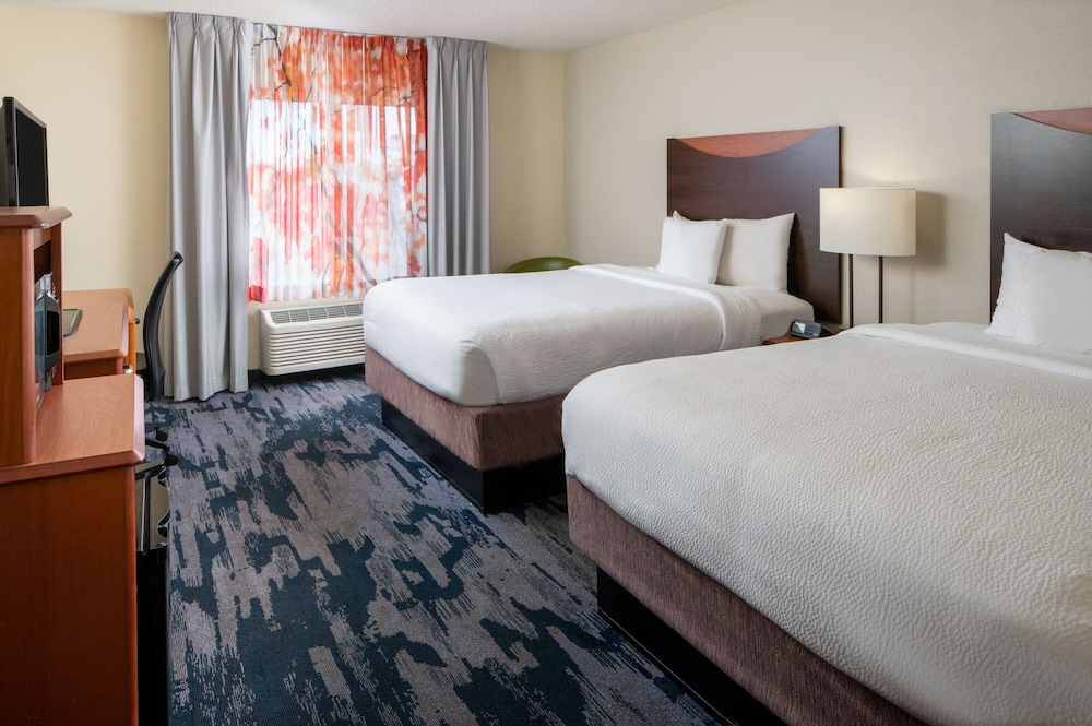 Fairfield Inn & Suites by Marriott Gulfport - photo 16