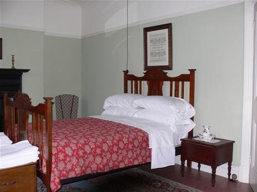 Dylan Thomas Birthplace & Family Home — 4-Star Luxury Hotel in Swansea, United Kingdom