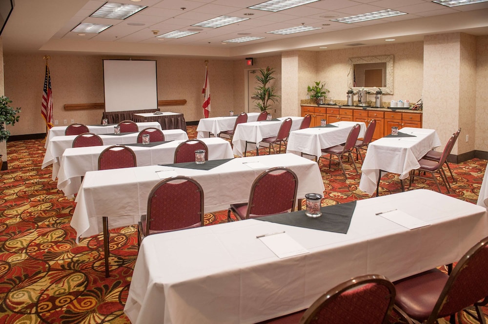 Hampton Inn Pensacola Airport - photo 79