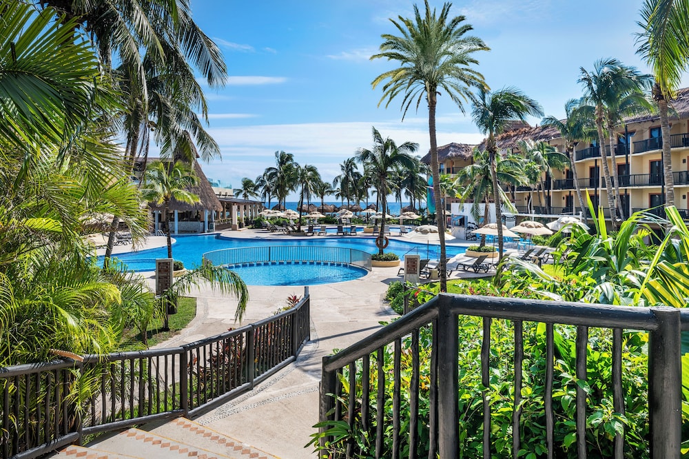 Catalonia Yucatan Beach All Inclusive - carbon neutral hotel in Puerto Aventuras