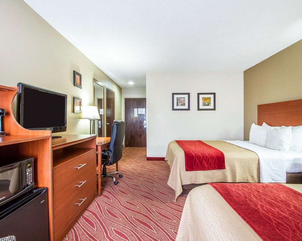 Comfort Inn Poplar Bluff North - photo 8