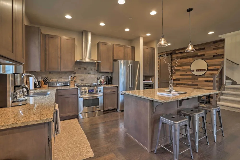 Luxury Suncadia Resort Retreat with Private Hot Tub - photo 18