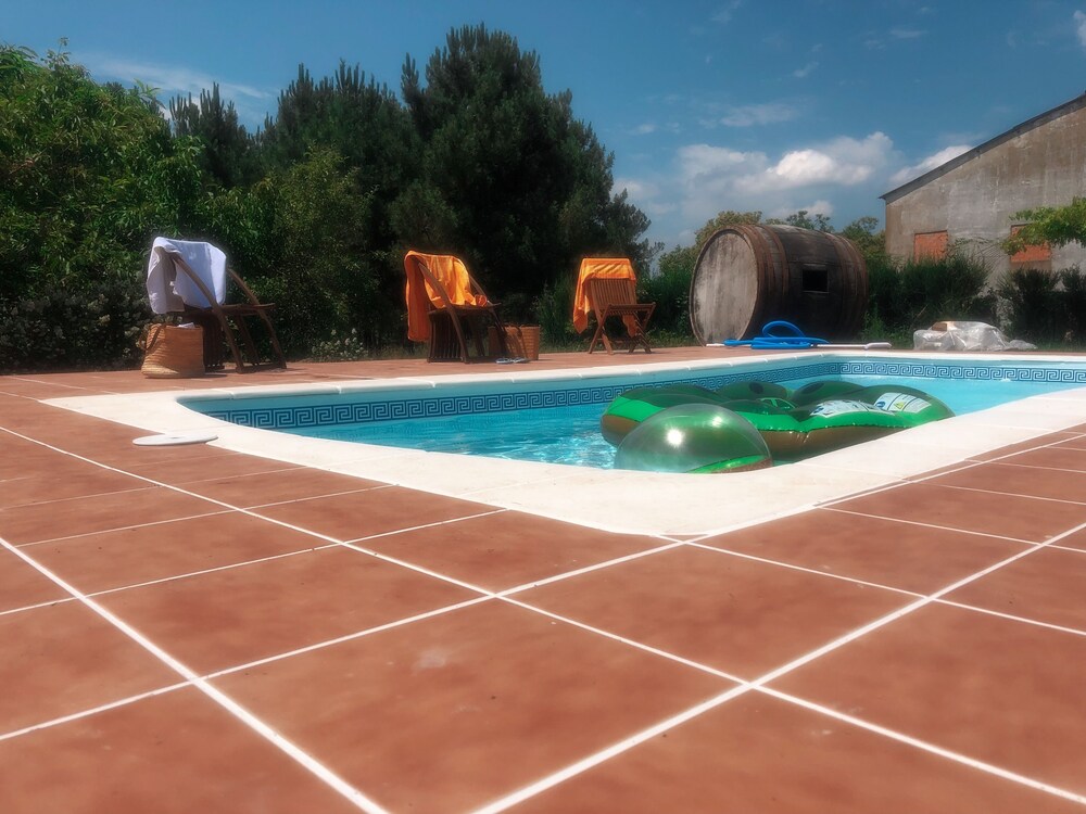 Casa Idalia — 4-Star Luxury Hotel in Cenlle, Spain