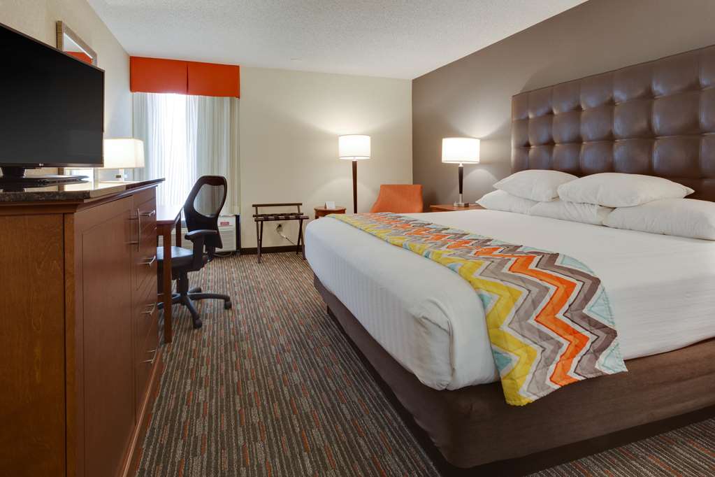 Drury Inn & Suites Columbia Stadium Boulevard - photo 9