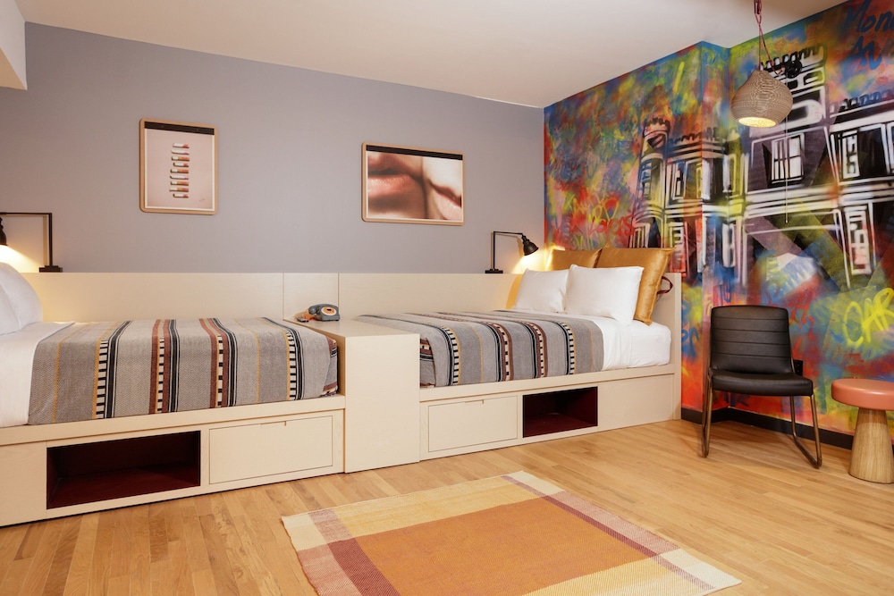 Moxy Richmond Downtown - photo 19