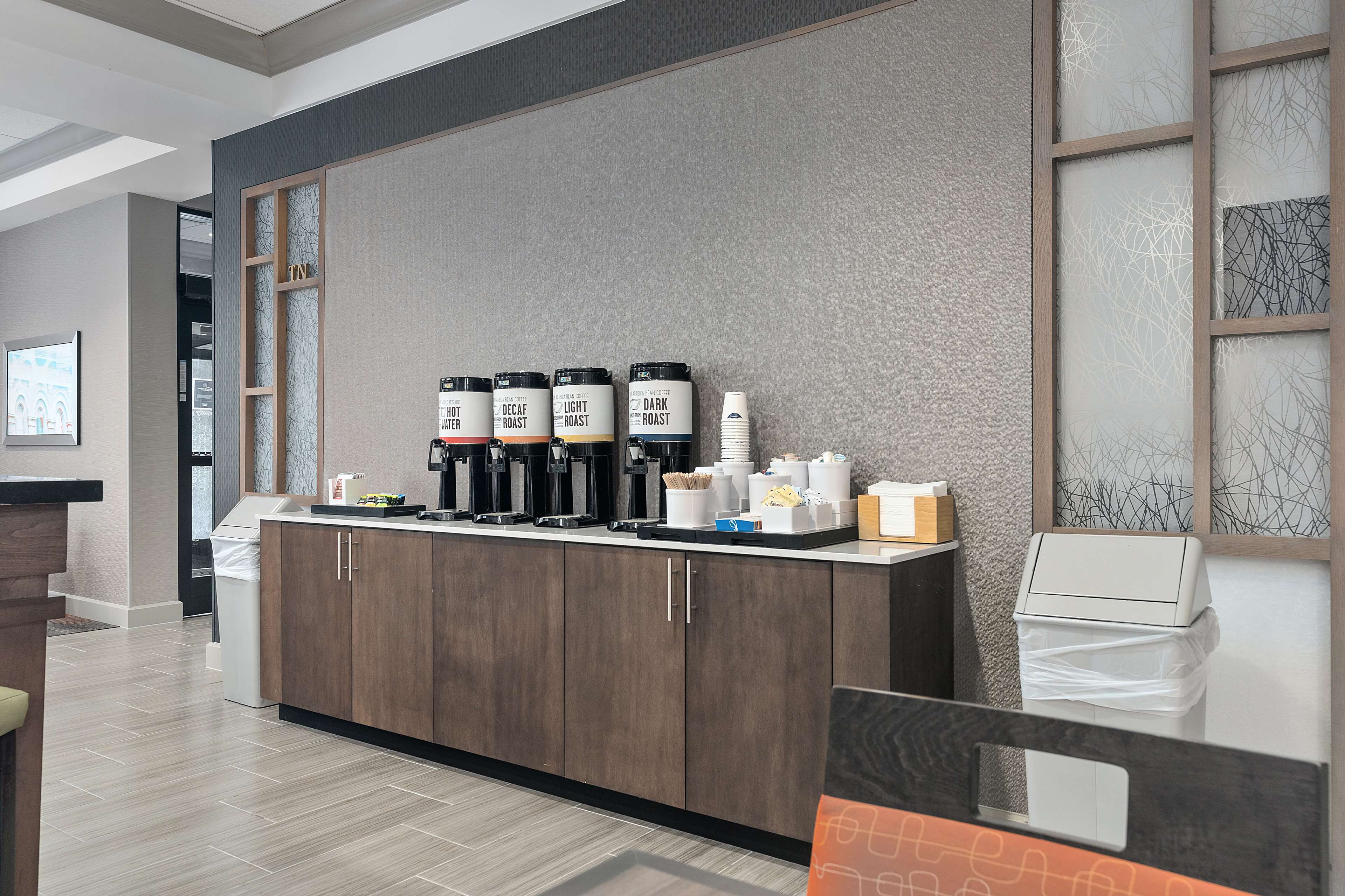 Hampton Inn by Hilton Springfield - photo 12
